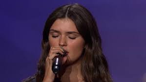 Claudia Renfrow's Instagram, Twitter & Facebook