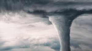 Tornadoes occur in various sizes and most of them are so small that their effects are negligible. Todeszone Im Auge Des Tornados Droht Erstickungsgefahr The Weather Channel Artikel Von The Weather Channel Weather Com