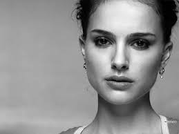 From Jerusalem To Hollywood To Harvard What A Journey I Love Natalie Portman I Look To You Fotos Blanco Y Negro Caras Famosas Et Natalie Portman