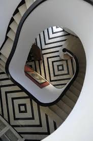 Rafael iglesia's wooden staircase utilizes compression, combined with a strong species of wood, to designed by architect rafael iglesia for the home of the del grande family in rosario, argentina, this. Art Deco Inspired Staircase By Havana Architect Rafael De Cardenas Splendid Habitat