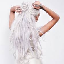 These white highlights are the spice of the shoulder length waves. Diy Hair How To Get White Hair At Home Bellatory