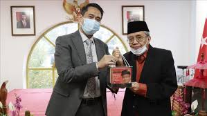 Taufiq Ismail Luncurkan Karya Berbahasa Turki Republika Online