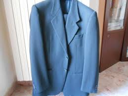 Acquistali online sul sito ufficiale. Armani Vestiti Completi Abbigliamento Uomo Annunci It