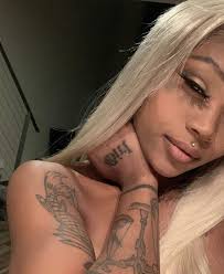 First, the area of cheek to be pierced, is cleaned with an antibacterial solution and the position of the piercing is marked. Summer Walker Tattoo Meanings Summer Walker Tattoos Web Lanse Ubur Ubur