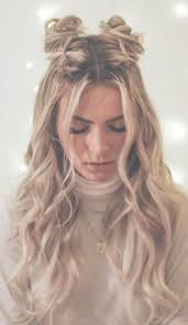 34 Espace Buns Vous Pouvez Facilement Copier Comment Faire L Espace Buns Tutorial Avec Coif In 2020 Cute Hairstyles For Teens Thick Hair Styles Easy Bun Hairstyles
