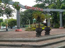 Di beberapa negara maju, taman sengaja di susun sesuai dengan bunga yang indah. Travelplusindonesia Mengusir Penat Di Taman Taman Cantik Dalam Kota Info Wisata Hits