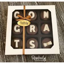 From college graduation gifts to kindergarten graduation gifts, find the perfect little something for your 2021 graduate.hallmark has an amazing selection of personalized gifts, including monogrammed gifts for older graduates and personalized books for kids. 21 College Graduation Gifts Every Guy Wants To Get