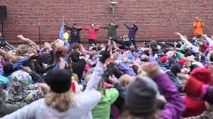 Vålerenga skole har besøksadresse islands gate 5, 0658 oslo i bydel gamle oslo. Blime Dansen Valerenga Skole 2014 Youtube
