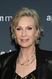 Many of our pick celebrities observe for this harmony their stuff gown scarves and other accessories. Famous Lesbians 28 Lesbian Celebrities And Gay Women