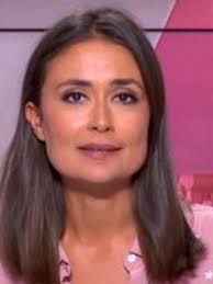 Julie Hammett's Instagram, Twitter & Facebook