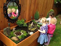Create your rectangle (or square): 7 Ideas To Make A Play Corner For Children In The Garden What It Is