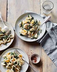 Traditional italian christmas recipes for the eve of the seven fishes featuring recipes for seafood appetizers, soups, risotto, salads, seafood entrees, stuffed calamari recipes, pasta with seafood, and italian christmas desserts. 45 Christmas Eve Dinner Ideas That Take One Hour Or Less Purewow