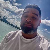 Marcus Tuggle's Instagram, Twitter & Facebook