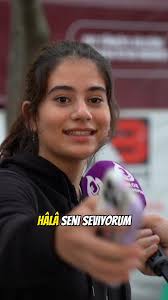 Samir Viktor Bara Mikrofon