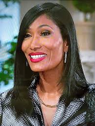 Why is Lyndsay so nasty to Leslie and pushing her around it's not very nice 