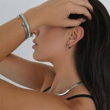 博客來-ELLIE VAIL 邁阿密防水珠寶立體蛇紋金色伸縮手環Wren Coil