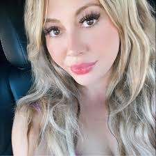 Amber Deville's Instagram, Twitter & Facebook