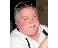 Ellen Pelkey's Instagram, Twitter & Facebook