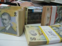 Fondul gestionat de banca centrală a norvegiei deţine acţiuni la aproximativ 9.200 de companii din întreaga lume, controlând 1,5% din toate acţiunile listate la nivel mondial. Fondul Suveran De Dezvoltare Èi InvestiÈii RidicÄ Mari Semne De Intrebare Saptamana Financiara