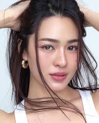 Lillian Tran Bao Khanh Le"