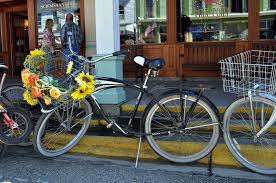 The best basket flower arrangements ideas. Diy Flower Basket For Your Bike Beautyharmonylife