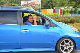 Kemudian, tayar pun jenama viking yang paling murah kat tempat encik suami selalu service kereta. Geng Alza Biru Malaysia Kar Hifi