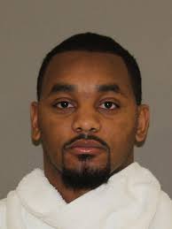 Former NFL player accused of lying to get loans