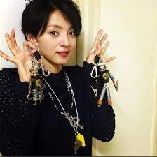 hikari mitsushima 満島ひかり ショートカット ファッション ショートボブ 黒髪 黒髪 ショート パーマ