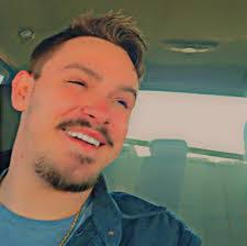 Josh Coble's Instagram, Twitter & Facebook