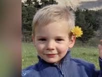 Disparition d'Emile : qui est Bernard Antony, cette figure de  l'extrême-droite proche de la famille de l'enfant ?