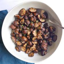 Air Fryer Garlic Thyme Mushrooms Recipes Ww Usa Recipe In 2020 Air Fryer Recipes Healthy Recipes Mushroom Recipes