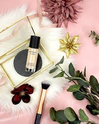 Uberzeugt Die Beliebte Bareminerals Barepro Foundation Bei Oliger Haut Olige Haut Make Up Und Dekorative Kosmetik