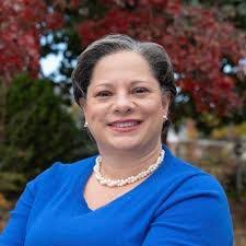 Brenda Pelham's Instagram, Twitter & Facebook