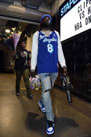 Buy and sell authentic nike streetwear on stockx including the nike los angeles lakers kobe bryant black mamba city edition swingman jersey black/gold from ss20. Kobe Bryant Tribute Celebs Honoring The Legend Through Style Complex