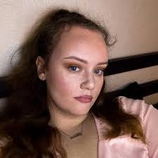 Gina Manko's Instagram, Twitter & Facebook