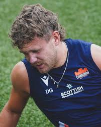 Off to a flyer 😤 Mish leading the pack 🙌