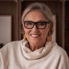 A POESIA FASCINANTE DE ANA MARIA LOPES