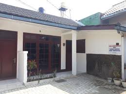 Lantaran itu, tuan rumah terpaksa beri amaran dengan menukarkan kunci rumah yang baru sekiranya penyewa itu masih lagi berdegil untuk tidak membayar duit sewa. Disewakan Rumah Sekitar Pasar Minggu Rumah Disewakan Mitula Properti