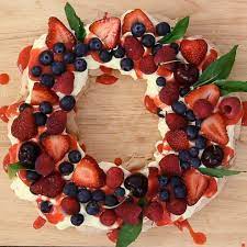 Berry Pavlova Wreath Christmas Pavlova Xmas Food Christmas Food