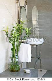 Schaffe dir dein traumbad zum beispiel mit einer komfortablen wannenablage. Badezimmer Bambus Badezimmer Ironwork Bambus Becken Pflanze Canstock