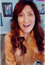 Jodee Anderson's Instagram, Twitter & Facebook