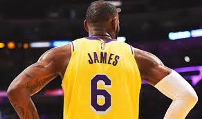 After LeBron James allegedly called Karoline Leavitt “KKK Barbie,” she  responded with 17 powerful words that stunned the internet. Her calm yet  sharp reply shifted the spotlight onto LeBron's own past, sparking