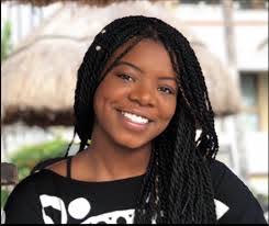 Monique Porter's Instagram, Twitter & Facebook