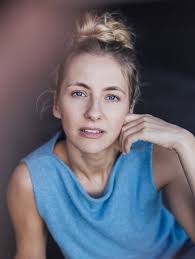 Cynthia Cosima Erhardt, actress (ABRAHAM MANAGEMENT)