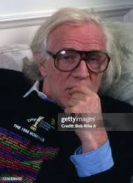 6,017 Richard Harris Photos & High Res Pictures