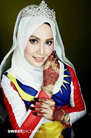 Penuh dengan inspirasi, seorang pisces memiliki jiwa puitis dan. Pakai Baju Pengantin Jalur Gemilang Semangat Patriotik Pasangan Ini Kejutkan Para Tetamu Yang Hadir Unik Tak Nona