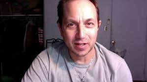 Ian Petrella's Instagram, Twitter & Facebook