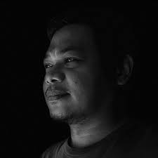 Does 2004 JDM Legacy GT Spec B have VDC?