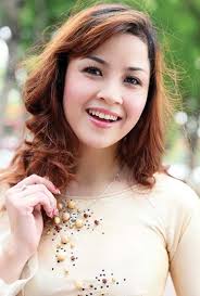 Bất ngờ trước nhan sắc của Hoa hậu xinh đẹp từng là "người tình" của Việt  Anh