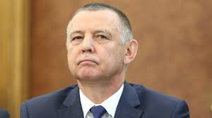 Mr banaś served as finance minister from june to august this year, and is a key figure in the party. Marian Banas Prosi Europe O Pomoc Prezes Nik Pisze List Ws Dzialan Sluzb Wiadomosci